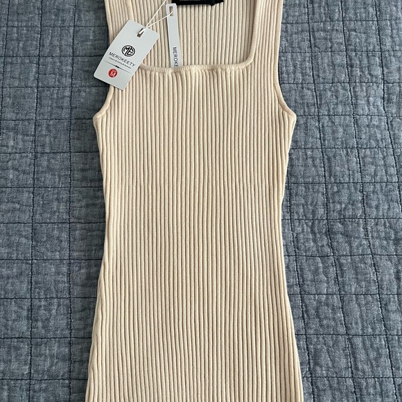 Merokeety Tops - Merokeety Women's Ribbed Square Neck Tank Top - Cream